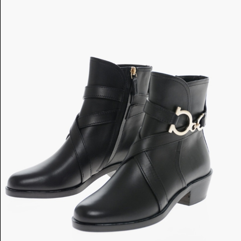 Salvatore Feragamo size 7 1/2
